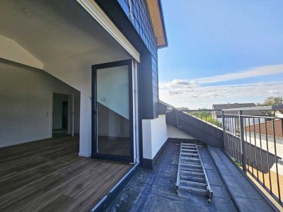 Kernsanierte 2,5 ZKB-Wohnung mit schönem Balkon