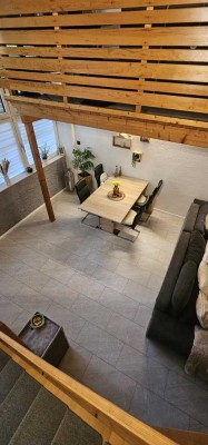 Loftähnliche 2-Zimmer-Wohnung mit Terrasse & eigenem Eingang + EBK