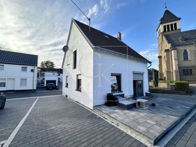 Freistehendes Einfamilienhaus mit Garten im Ortskern von Brohl-Lützing
