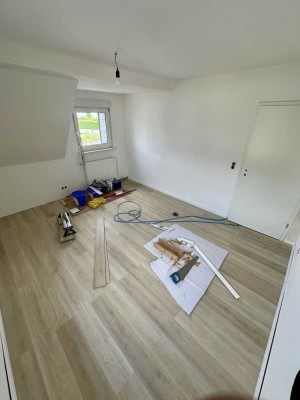 Helle DG-Wohnung – frisch renoviert – Sankt Johann bei Mayen