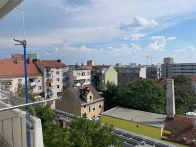 2 Zimmerwohnung zu annehmbaren Preis Nähe Citypark Graz, mit toller Sicht zu Uhrturm!