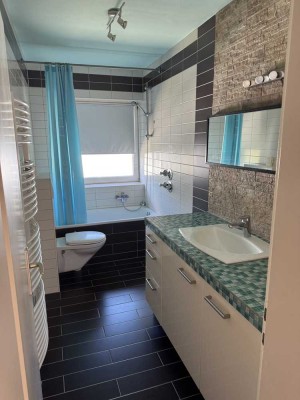 Exklusive, modernisierte 2-Raum-Wohnung in Karlsfeld