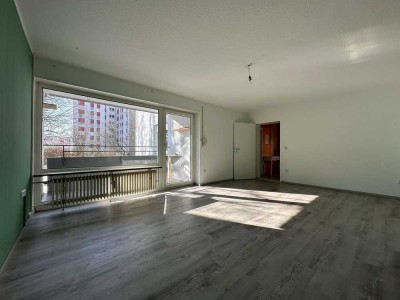 Katip | leerstehende 3-ZKB-Erdgeschosswohnung in Gersthofen mit Balkon, Einbauküche & Stellplatz