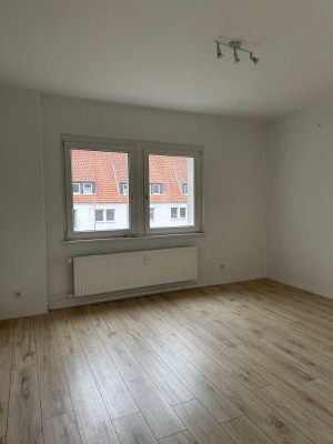 Moderne 2-Zimmer-Wohnung mit Balkon in Detmold