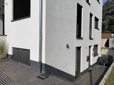 Freundliche helle 2,5-Zimmer-Wohnung, vollausgestattet, in Haibach zu vermieten