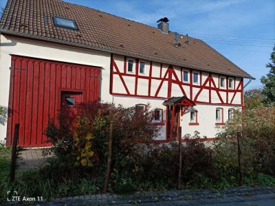 Top saniertes historisches Gebäude mit grosser Terrasse und Garten im Grünen