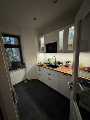 Super geschnittene 3 Raum WE mit Balkon im liebevoll sanierten Denkmal