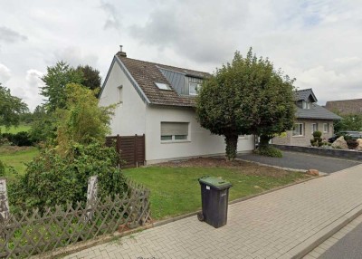 Freistehendes EFH 7 Zi. in ruhiger Lage zu vermieten