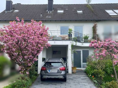 Wunderschönes Traumhaus mit Koiteich in toller Lage!