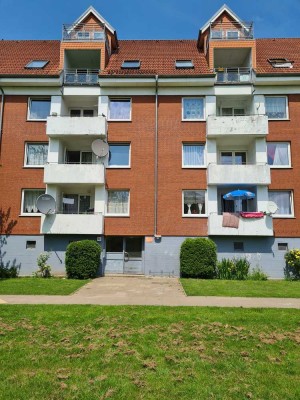 Kapitalanlage oder Eigenbedarf - Sie entscheiden!  4 Zimmer Wohnung in Stade Grünendeicher Straße