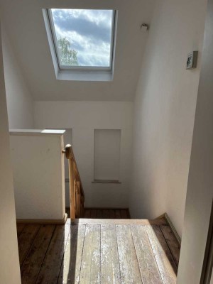 **Traumhafte 4 Zimmer-Altbaumaisonette in zentraler Lage von Wermelskirchen **