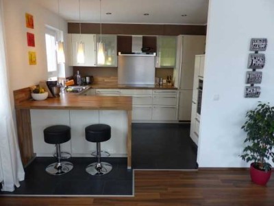 Exklusive, großzügige 3,5-4 Zimmer Dachmaisonette in Ludwigshafen Melm mit Küche (optional) & Kamin