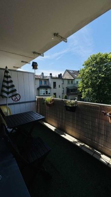 tolle 3-Zimmer - Wohnung mit Balkon !