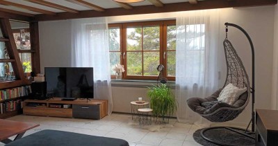 Helle, großzügige 5-Zimmer-Wohnung mit Garten und Garage