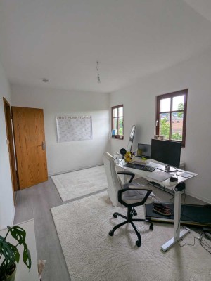 3-Zimmer-DG-Wohnung mit EBK & Balkon in Stuttgart-Feuerbach
