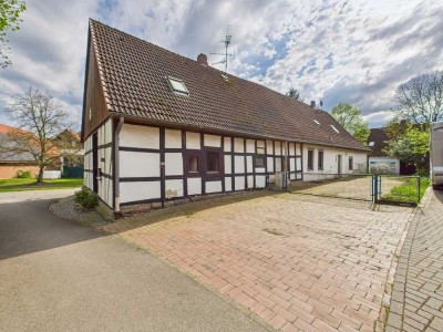 Charmantes Sanierungsobjekt mit Potenzial in ruhiger Lage nahe der Weser