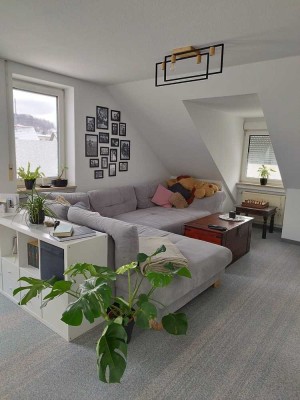 Vermiete 2 Zi. DG Wohnung mit Einbauküche und Balkon in Krumbach