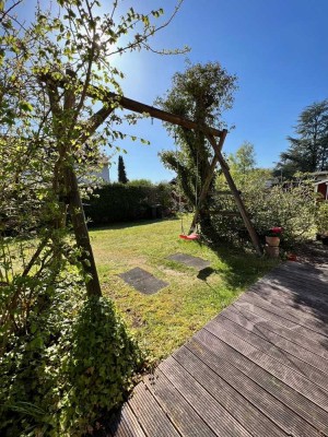 Buchschlag: Bungalow in schöner Waldlage auf Erbpachtgrundstück