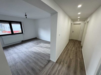 Komplett kernsanierte 3-Zimmer-Wohnung mit Gartenanteil und EBK in beliebter Lage von Rastatt