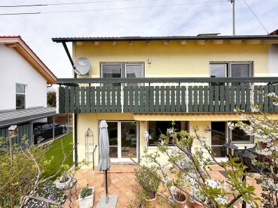 Charmante DHH mit Platz für die ganze Familie und liebevoll angelegtem Garten!