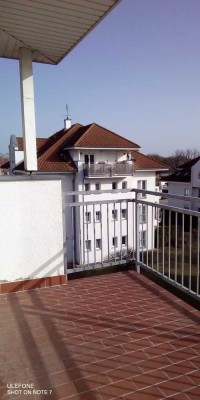 Helle 2-Zimmer Dachgeschosswohnung mit Wohnküche und großem Balkon in Treuenbrietzen