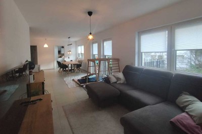 Traumhafte Wohnung (Maisonette) mit 2 Balkonen und Einbauküche, KFW55