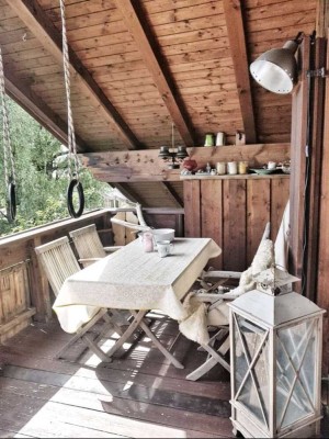 Stilvolle 2-Raum-DG-Wohnung mit Loggia in Schondorf am Ammersee