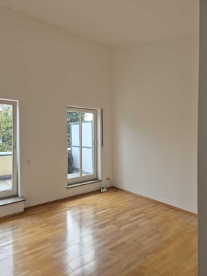 Helle 2-Zimmer Dachterrassenwohnung in Haar