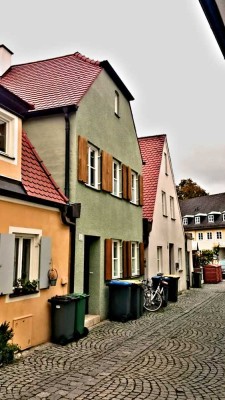 Exklusives, vollst. renoviertes 3,5-Raum-Spezialgebäude mit geh. Innenausstattung in Schrobenhausen