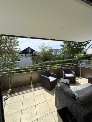 Neuwertige 2-Zimmer-Wohnung mit Balkon und EBK in Burghausen