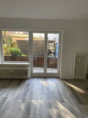 Helles, modernisiertes Apartment mit Vollbad und Südbalkon - Einziehen oder Rendite sichern!