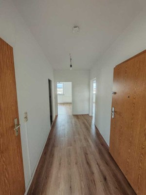 Gemütliche 3 Zimmer Wohnung in Gera-Lusan mit schönem Balkon