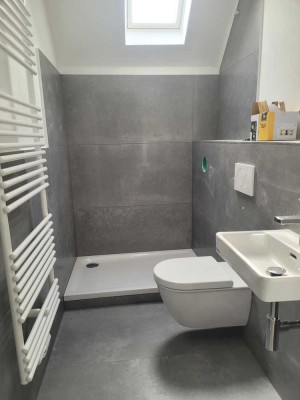 Sanierte Dachgeschosswohnung in ruhiger Lage(Whg.5)