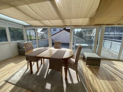 Mehr als mache Einfamilienhäuser bieten können: Wintergarten, Terrassen, Garten, Garage, Werkstatt