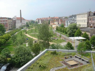 Begeisternder Blick ins Grüne: Großzügige, helle 1-Raum-Whg 51 m² im 3. OG; Balkon, separate Küche