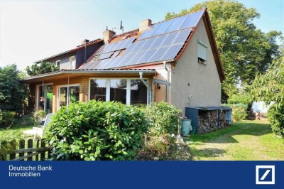 PV & Solarthermie -  Doppelhaushälfte mit Nebengelass und Wintergarten auf 1665 m² Grundstück