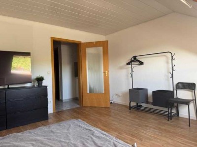 Stilvolle, gepflegte 1-Zimmer-Dachgeschosswohnung in Fellbach