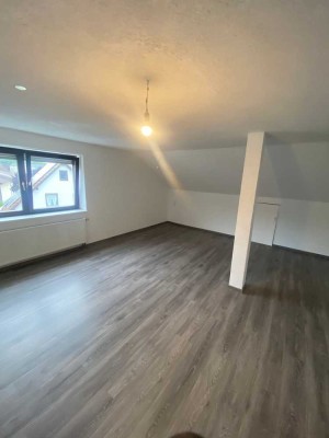Helle 2,5-Zimmer Dachgeschosswohnung in Ehingen (Donau)