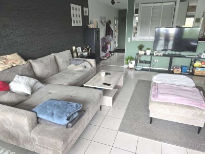 Eine Wohnung zum Verlieben! Feine 4 Zimmer Wohnung, 116 m² Wfl. Sonnenbalkon + TG !!