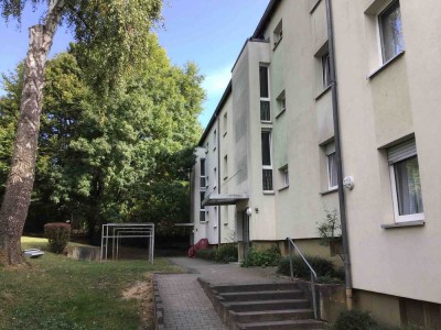 Schöne 3-Zimmer-Wohnung mit modernisiertem Bad sucht Nachmieter!