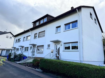 Charmantes Reihenmittelhaus in Top-Lage mit Wintergarten, Dachgaube, Terrasse und Garten