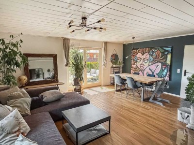 Beziehbare 3-Zimmer-Eigentumswohnung mit großer Terrasse und Garten in Dottingen