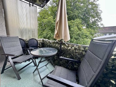 Bezugsfertig & charmant: 3 Zimmer Sonnenbalkon und Stellplatz