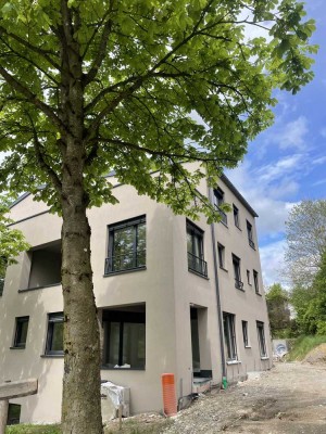 Moderne 3-Zimmer-Neubauwohnung mit Loggia