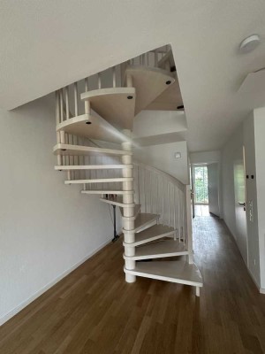 Schöne 2,5 Zimmer Maisonettewohnung