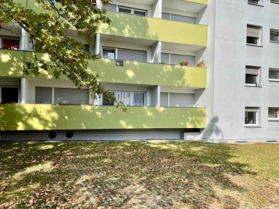 Praktisches möbliertes Apartment mit Balkon in zentraler Wohnlage! Bitte Anfrage nur per Email