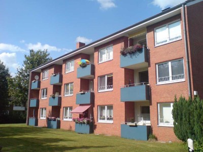 *Helle 2-Zimmerwohnung mit Balkon*