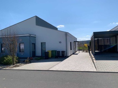 Barrierearme hochwertige 2-Zimmer Wohnung mit EBK, Terrasse und Garten in Amöneburg-Mardorf