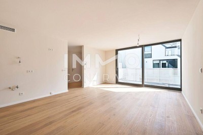 NEW! Modernes Dachgeschoss mit großer Loggia und Weitblick. ERSTBEZUG!