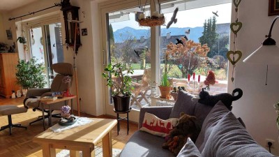 Bestlage Murnau: Lichtdurchflutete 3-Zimmer-Wohnung mit Bergblick, Garten und TG-Stellplatz